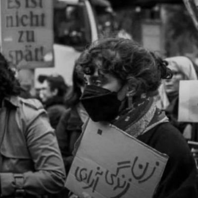 admak0's profile picture. هیچ و کل.
https://t.co/VvFePddkAk