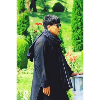 من هم یک هزاره ام
برای نسل غم دیده ام ...💔
#StopHazaraGenocide