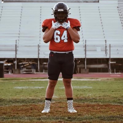 Springville High School | C/O 2023 | DT #64 | Varsity Team Captain | 6’1” 250 lbs | 3.7 GPA | Wrestling | team.never. fold @VictorUnga