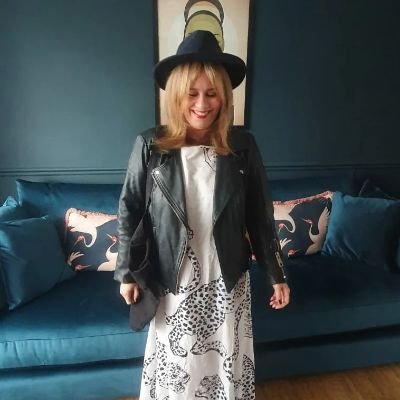 Erin_Foss's profile picture. Everyone should listen to Bowie at least once a day!