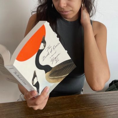 notesfromlit's profile picture. just a scorpio going on about books and life