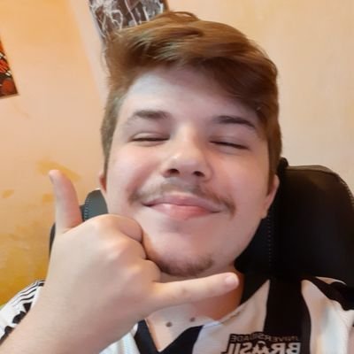 E apresentando na loja de cristais do bom senso e convívio social satisfatório, o Paquiderme social!
Estudante de REI-UFMG e torcedor do @Atletico.