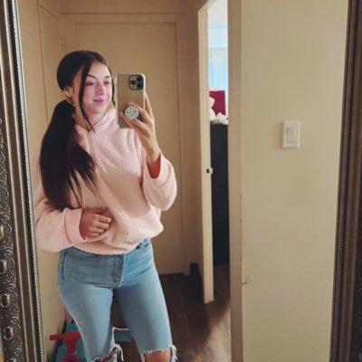 _amberwoods's profile picture. Mother of 2 ♥ L & E