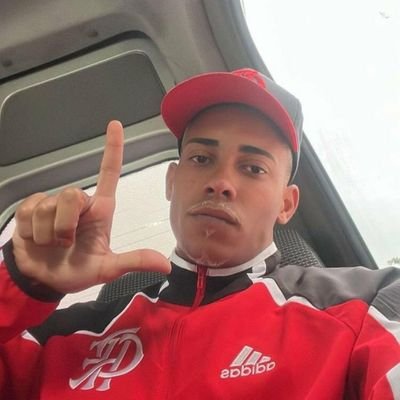 pra me derrubar, você tem que me levantar do chão primeiro ✨