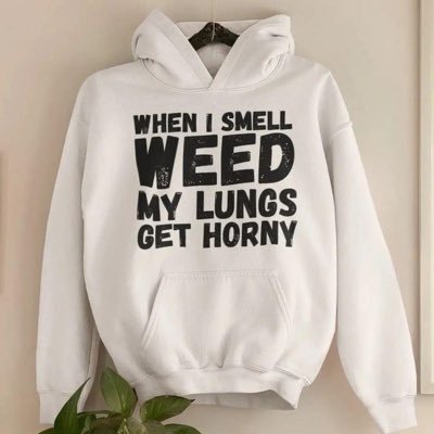mixshow96's profile picture. Laugh