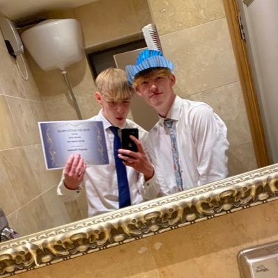 J03O4's profile picture. 