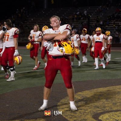 C/O ‘24• 6’2• 230lbs• 3.8 GPA• 3⭐️ LB/EDGE Mission Viejo High School• #18