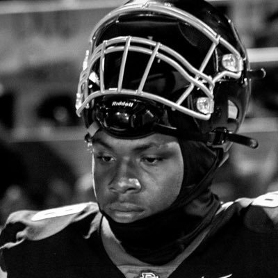 Class of 26' || DT/DE/EDGE || #AGTG 6’4 245|| (CA)📍|| All League Honorable Mention || 909-275-8522 || jaydenporter378@gmail.com