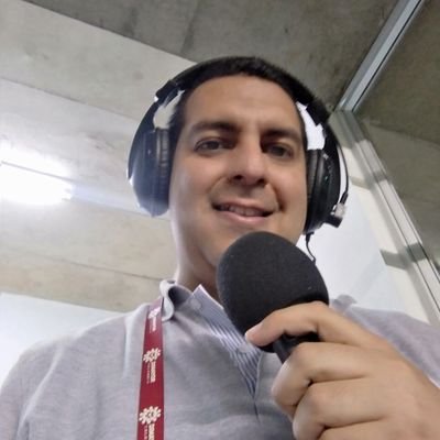 Comunicador social,Relator y periodista Deportivo @IMPACTODEPORT5 @diablasrojas @covealaire /OPINIONES Personales IG @cafellaga