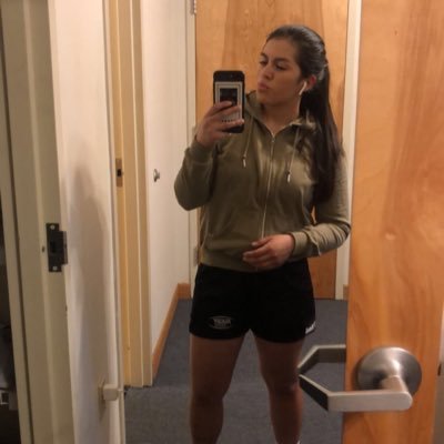 angelaandaluz00's profile picture. 24