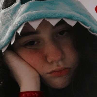 Bmany04's profile picture. Lesbian af