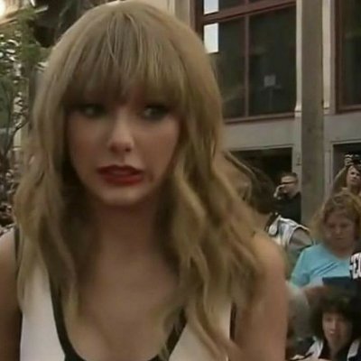 iluvacotartehee's profile picture. i love ts, acotar, and sw.