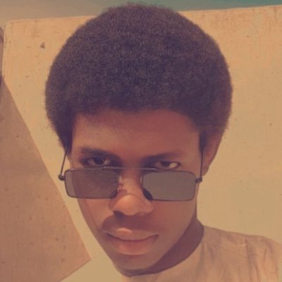 cyronz_1's profile picture. Online business strategist