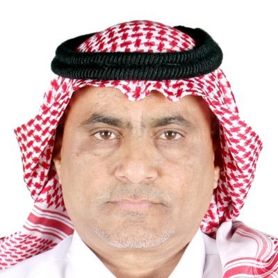 انسان عادي متواضع على الفطرة أحب الإقتداء بــ(لا تحقرن صغيرة إن الجبال من الحصى).
