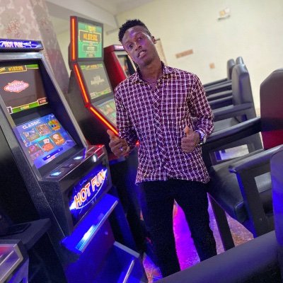 Orjichi64057456's profile picture. Your favourite biomedical Engineer🏥 / A Transporter 🚘, A stoner 🌿 , and The rose that grew from a crack on the concrete. 💥💥💥