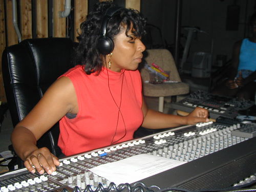 1meechiefaire's profile picture. 