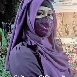 আমি টাকার বিনিময়ে ইমুতে সেক্স করি,,
01640218242 imo