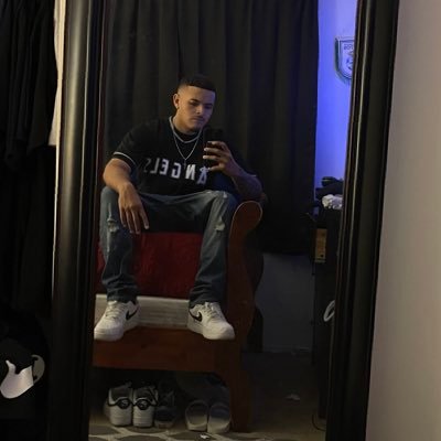 Livin🍻 /snap: carlos_allday7 👻/2021 Scatpack 392🐝/ https://t.co/gdea0b0my2
