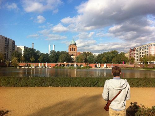 januebl's profile picture. Sociologist interested in neighborhood change, gentrification & digitalization | Professor for Housing & Neighborhood Development @ EBZ BS | PI @ichbinschondrin