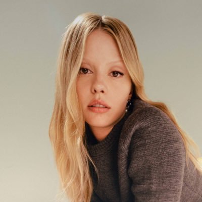 Twitter dedicated to the talented Mia Goth! Check out our fansite, Lovely Mia Goth https://t.co/iibmvHbdY7