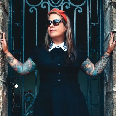 Digital Marketing & Social Media . Mother . Traveler . Coffee lover . Vegan . Enjoy bad jokes