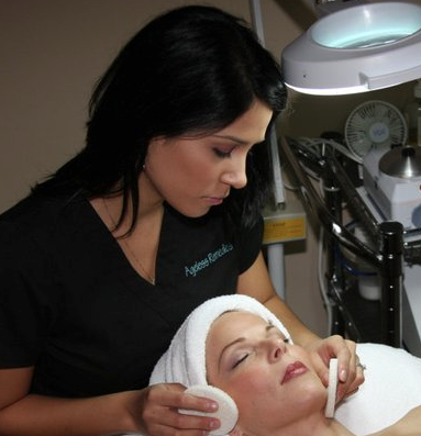 Medical Spa specializing in acne care, anti-aging treatments and laser hair removal. We provide the gap between beauty and medicine!