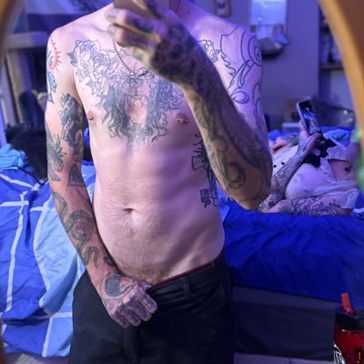 18+ nsfw 30/M weeb trash content creator, content/partner w/ @fairygamebimbo