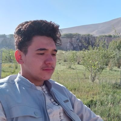 من #هزاره-ام کسی که گلویش در زابل پاره شد______
من #هزاره-ام کسی که دستش در دهمزنگ قطع شد