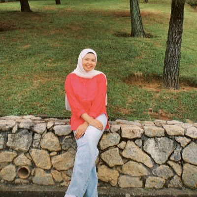 Frsyawrdna's profile picture. take the risk or lose the chance ?  afiq's fav 🕊️