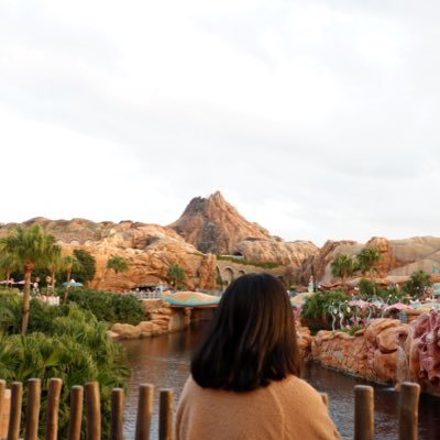 ainirsn's profile picture. 