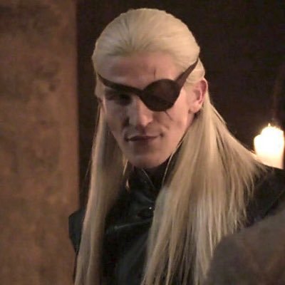 unofficialekene's profile picture. 