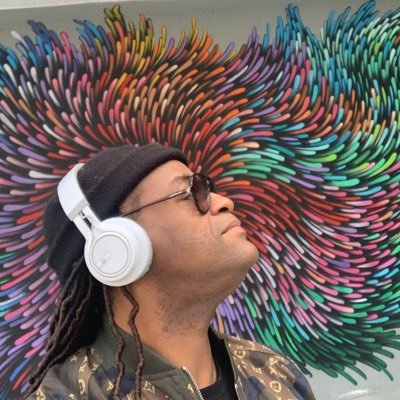 ComendadorJN's profile picture. Engate a mente na sua boa estrela e reconheça que a sua luz interior o conduzirá sempre para cima e para a frente.