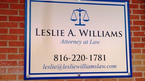 An attorney specializing in bankruptcy law, family law, DUI/DWI, traffic law & personal injury. She helps her clients understand their legal issues with ease.