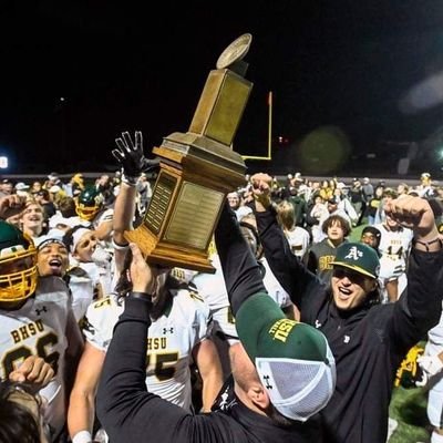 Offensive Coordinator / OL Coach for Black Hills State University FB @BHSUFB (@NCAADII in @RMAC_SPORTS) Recruiting: SoCal - Everything South of Bakersfield & WI
