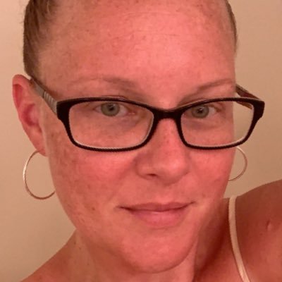 Happily married mom to 3 grown daughters. #Leftist #bluedotinredstate #lgbtqally #BLM #VoteBlue #KatiePorter #AOC #StacyAbrams #FuckCancer #Pancan