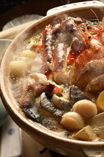 世田谷公園近くの、秘伝のスープが自慢の「ちゃんこ鍋屋」です。ツイッター割引やブログをやっていますフォローをお願いします。
定休日、、、月曜日
金曜日、土曜日はBAR営業しております(^^)
営業時間につきましてはお気軽にお問い合わせ下さい！