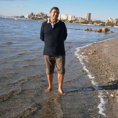 Empleo anterior: Capitán en Glass Bottom Catamaran Illa Balear Mallorca
Estudió en Sagrada Familia (SAFA)
Estudió en Escuela Náutica de Cádiz
Vive en El Puerto