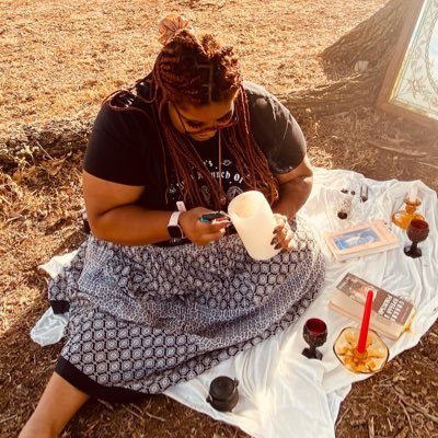 __dreaax's profile picture. taurus 🌞 aquarius 🌑 aries ☝🏾 | 🏳️‍🌈 | 🪴