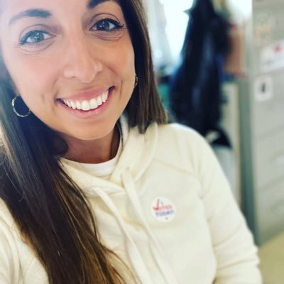 She/Her/Hers. Baby animal lover. Self-proclaimed awesome person. Proud Social Studies Teacher @Meridenk12 | CCSU '13 | QU '18 | UConn '21