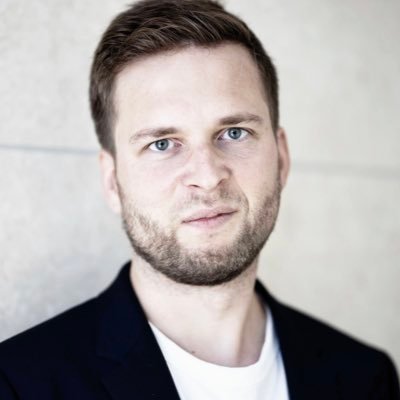 Kommunikations-Chef von @DeineEVG | Fußball: @TennisBorussia | Vater aus Pankow