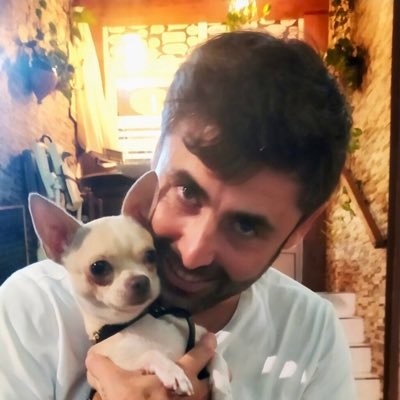 Navarro y madridista residente en La Rioja . Fui apolítico , ahora veo brotes verdes 💚 80291 💪🏼🗡