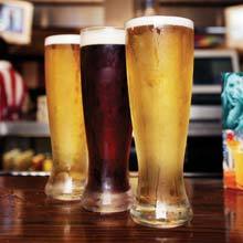 Somos un grupo de amigos amantes de la buena cerveza, y nos fascina el mundo alrededor de ella. Los secretos, las recetas y toda la magia detrás de la birra.