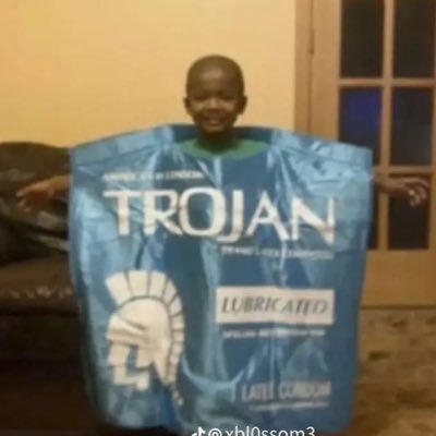 suarezzz_10's profile picture. 
