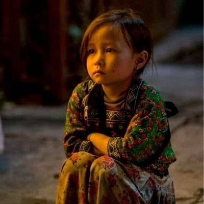 مهم نیس چه عطری بزنیم .! همینکه بوی اعتماد بدهیم کافیست....🌸❤🌹