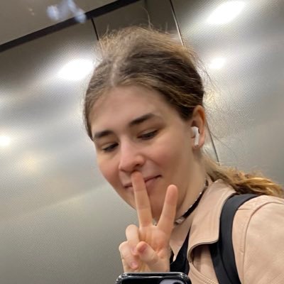 valthemagicgal's profile picture. v's private twitter