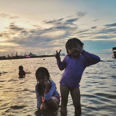 olenksg's profile picture. Hail Hell