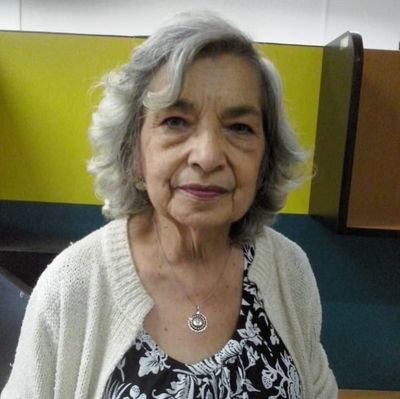 Economista - Católica - Sobreviviente de Cáncer de Mama - Venezolana