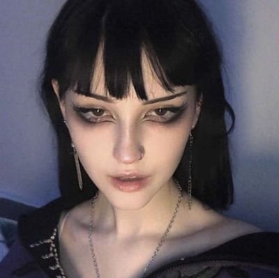 ㅤㅤㅤㅤ– I love chamomile tea and cats.
ㅤㅤㅤㅤㅤㅤsou senta fofo e estou com lula !