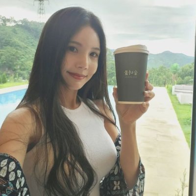 loveis3249's profile picture. 주부다보니 많이 외롭네요 같이편하게 소통하면서 지낼 이성친구 찾네요.. 유부남도 좋아요 디엠으로 연락♥ㄱㄱ    20대어린이(사절)
