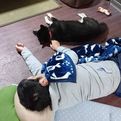 imo_kuri_diceK's profile picture. 『夏までに痩せる』と決心してから、
十数年。あれはいつの夏を指して
いたのか😅

格闘技とサカナクションが好きな40代おっさんです。

趣味ランニング、フットサルも少々⚽️

フル:3時間19分35秒（いわき05）
ハーフ:1時間31分13秒（守谷05）

無言フォロー歓迎＆お許し下さい。

DMは基本スルーします。